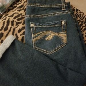 NWOT Girls Justice jean capri. Size 14regular